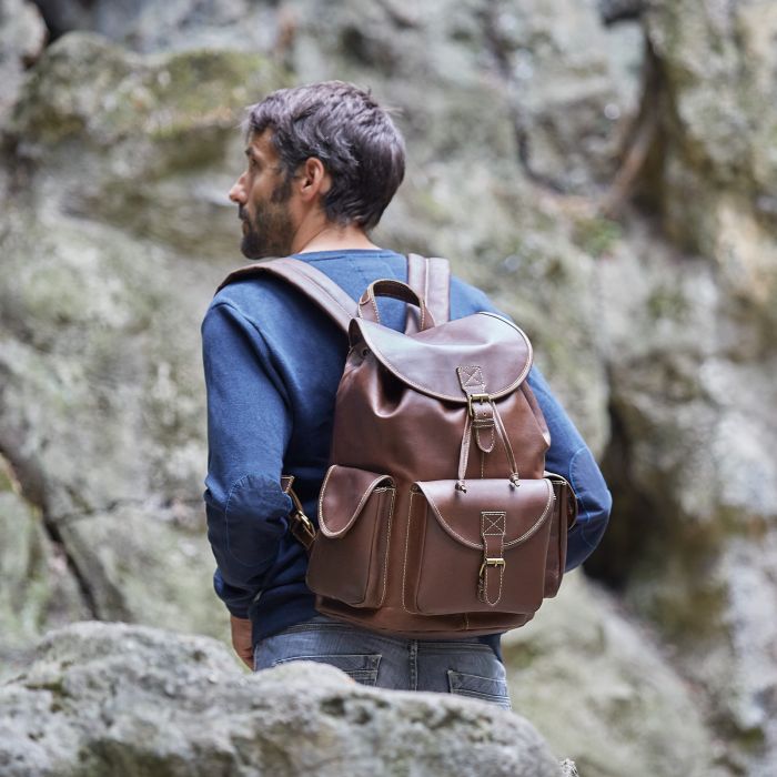 SAC A DOS CUIR 28L