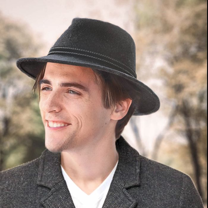 CHAPEAU NOIR VELINO T.61