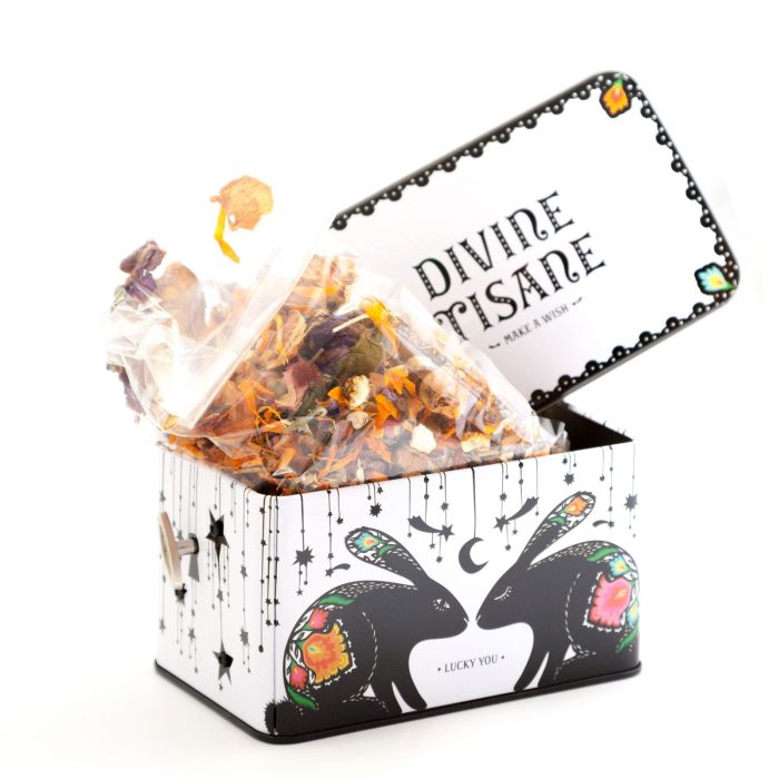 TISANE DIVINE ET SA BOITE A MUSIQUE