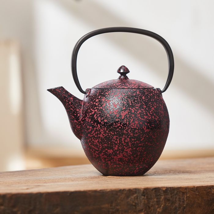 THEIERE EN FONTE YOUGAN ROUGE 1L 2019