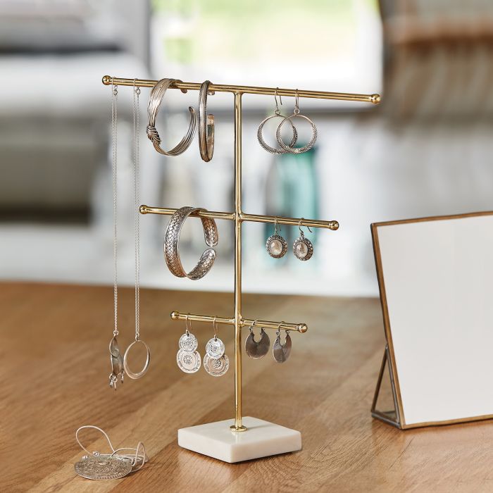 STAND A BIJOUX