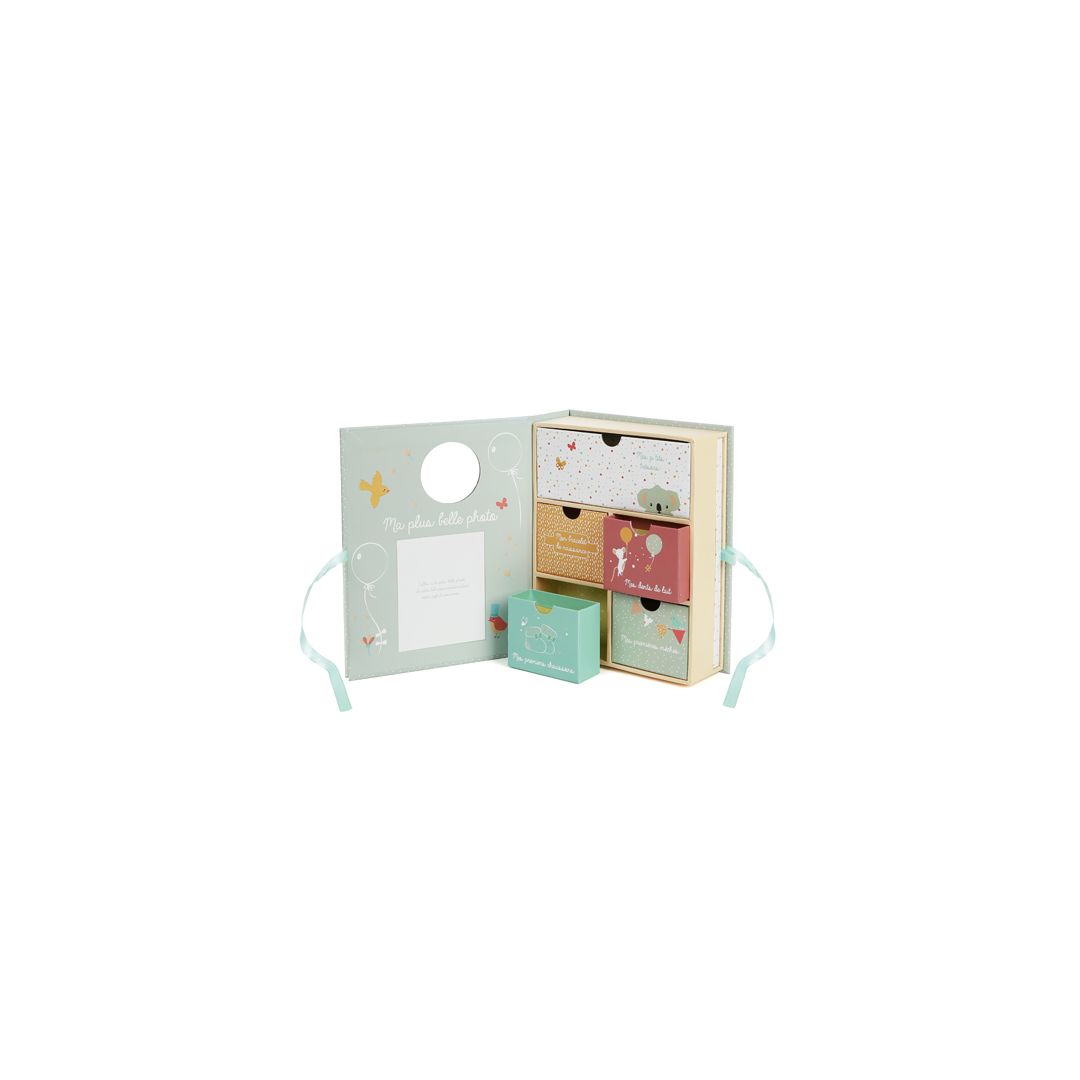 Livre de souvenirs pour bébé avec boîte à souvenirs et 30 autocollants mensuels et première